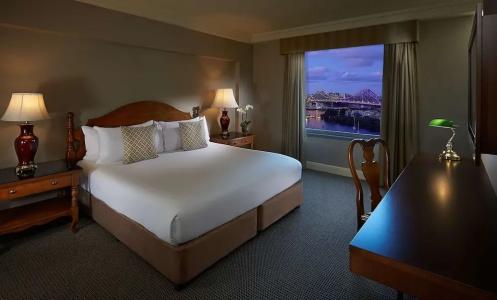 Stamford Plaza - 122