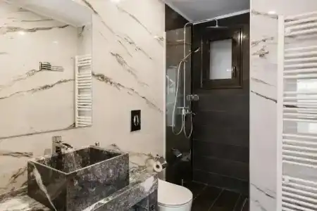 Nicholas Point and Rooms - 33