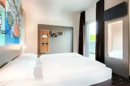 B&B Stuttgart-Neckarhafen - 40