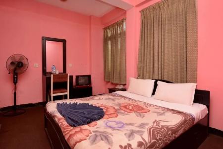 Silver Home - 22