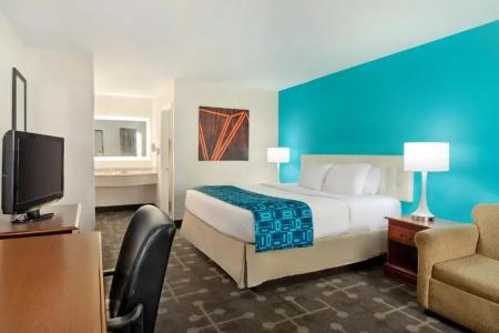 Howard Johnson by Wyndham Lookout Mountain - 17