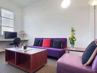 Ibis Styles - 51
