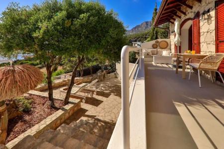 Villa Kale Suites with heated pool in winter - 100