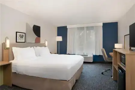 Hilton Garden Inn - 35