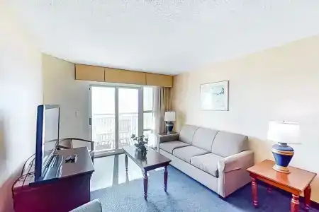 Carolinian Beach - 44