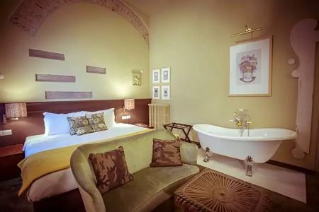 AdAstra Suites - 109