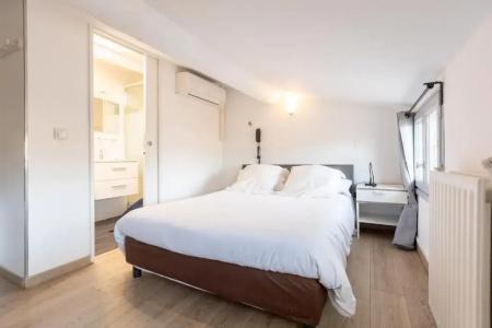 Hôtel Edmond Rostand - 72