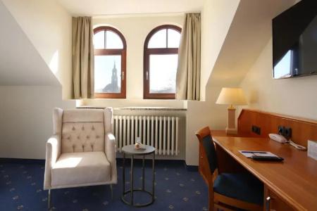 Bayerischer Hof Dresden - 45