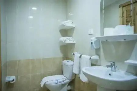 Redcon Suites - 46