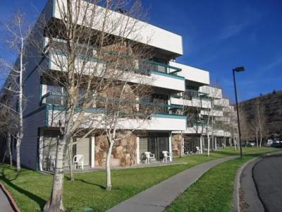 GetAways at Park Regency - 74