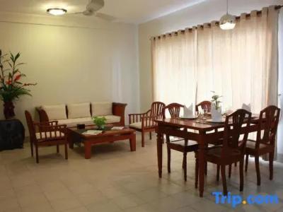 Lux Riverside & Apartment - 105