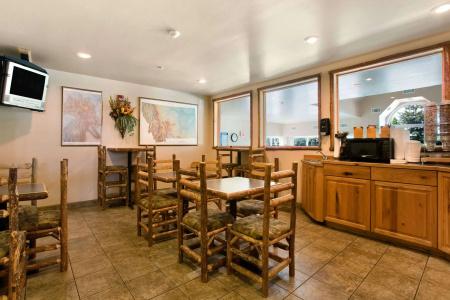 Microtel Inn & Suites by Wyndham - 8