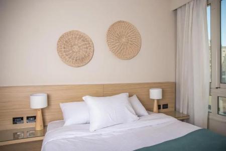 Redcon Suites - 207