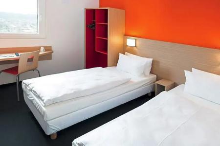 b&b Frankfurt-Airport - 33