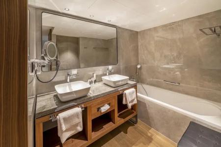 Luxury Riva - 52