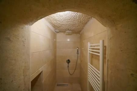 Maya Cave - 141