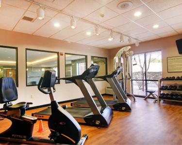 Comfort Suites West - 25