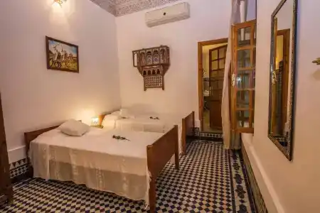 Riad Sara - 4