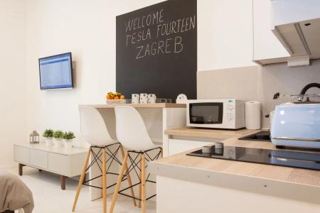 Tesla Boutique  & Rooms - 17