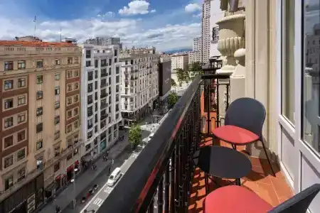 Senator Gran Vía 70 Spa - 72