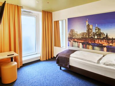 B&B Frankfurt Hauptbahnhof - 6