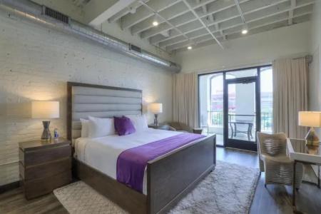 Studio 154 Luxury - 149