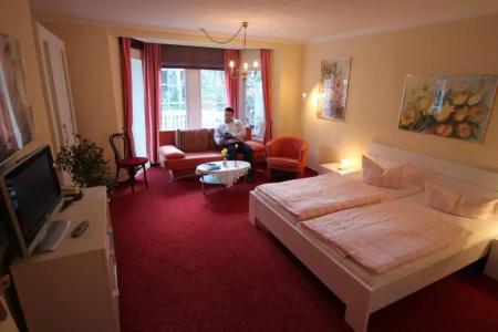 Im Schwedischen Hof - 38