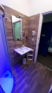 Youth Station Hostel - 43