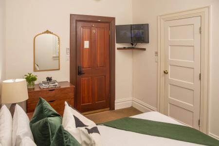 Washington Square Inn - 39