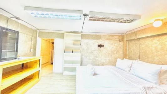 Yak Guesthouse - 190