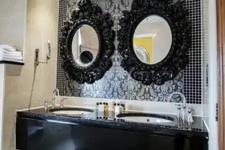 The Drayton Court - 155