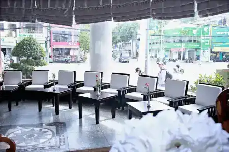 Hoang Long - 23