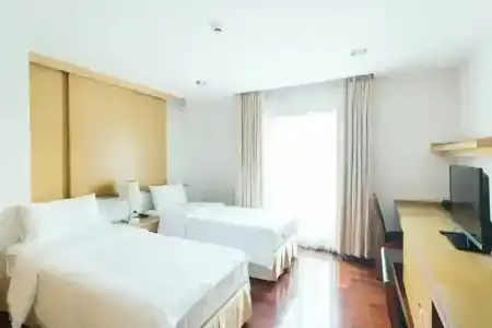 Thomson Residence - 220