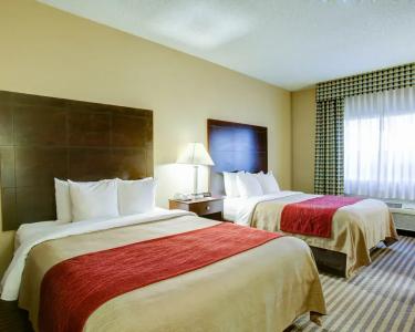 Comfort Inn & Suites - 6