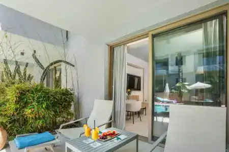 Pefki Deluxe Residences - 97