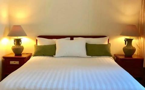Surin Bay Inn - 28