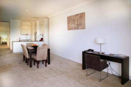 Toowoomba Central Plaza Apartment - 1
