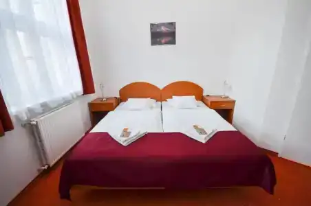 Broadway City Guesthouse - 22