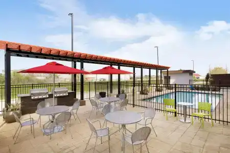 Home2 Suites By Hilton - 19