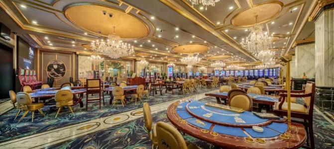 Les Ambassadeurs Ultra Luxury Beachfront Resort & Maldives Villas & Casino & Yacht Marina - 13