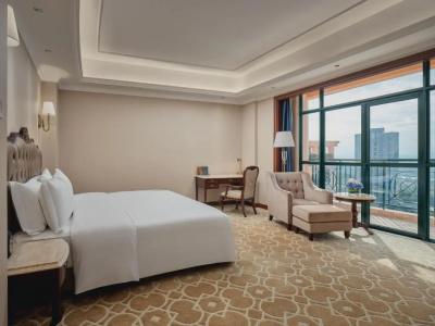 The Venice Raytour Shenzhen (close to HappyValley and Window of the world, has 1500m² outdoor pool) - 58