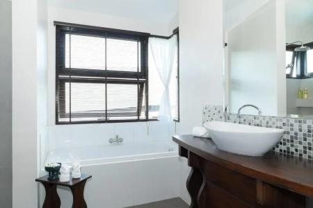 Seaflower Bungalows - 6