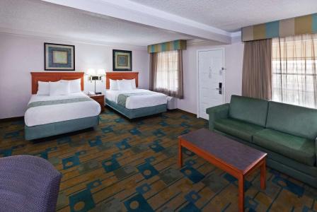 La Quinta Inn by Wyndham Austin Oltorf - 6