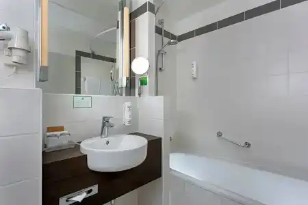 Holiday Inn Frankfurt Airport - Neu-Isenburg, An Ihg - 74