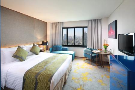 Golden Tulip Shanghai Rainbow - 40