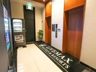 Livemax Osaka Yodoyabashi - 7