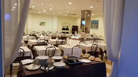 Majorca con Ristorante in Centro a Riccione - 18