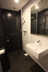 Venue - Sg Clean - 46