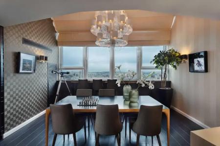 21st Floor - 74