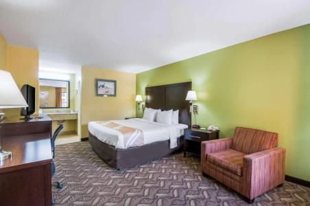 Quality Inn-Central Park Area - 34